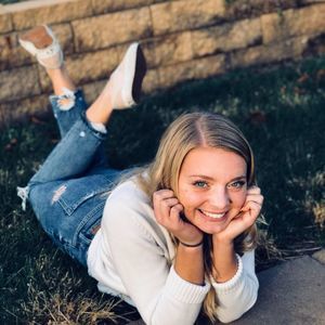 Meet your Posher, Brooke